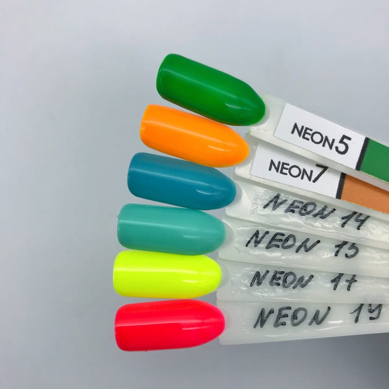 КИРА гель-лак NEON 015 10 мл.