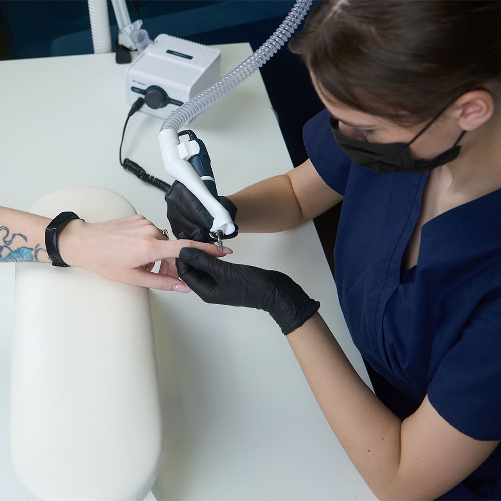 Nail Assistant вытяжка для маникюра и педикюра